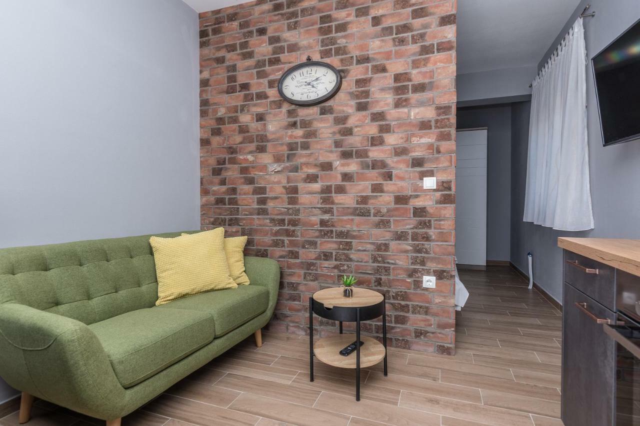 Apartmani Jadranka Starigrad Paklenica Exterior photo